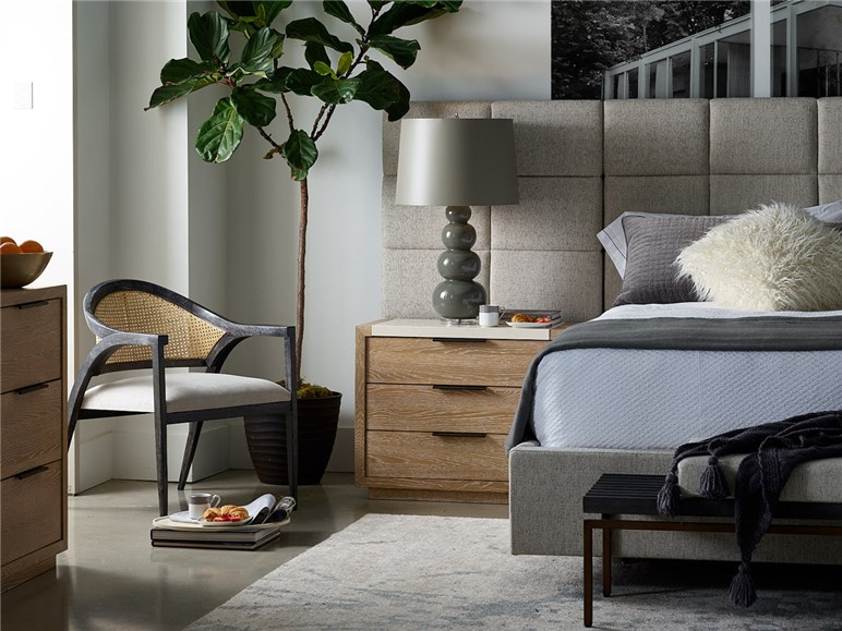 Universal Furniture Modern Bacall Queen Bed With Wall Panels Bacall Queen Bed With Wall Panels