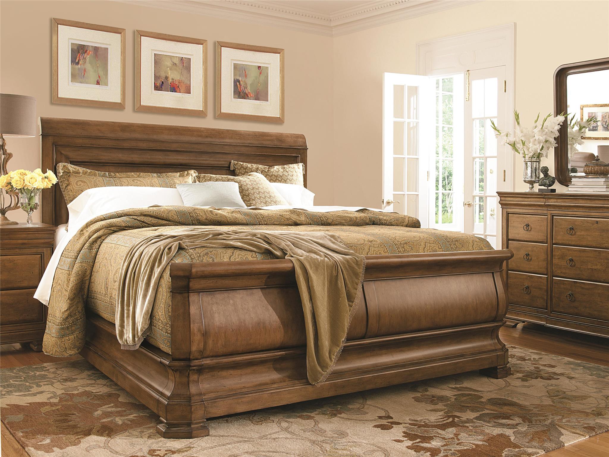 Louie P's Cal King Sleigh Bed