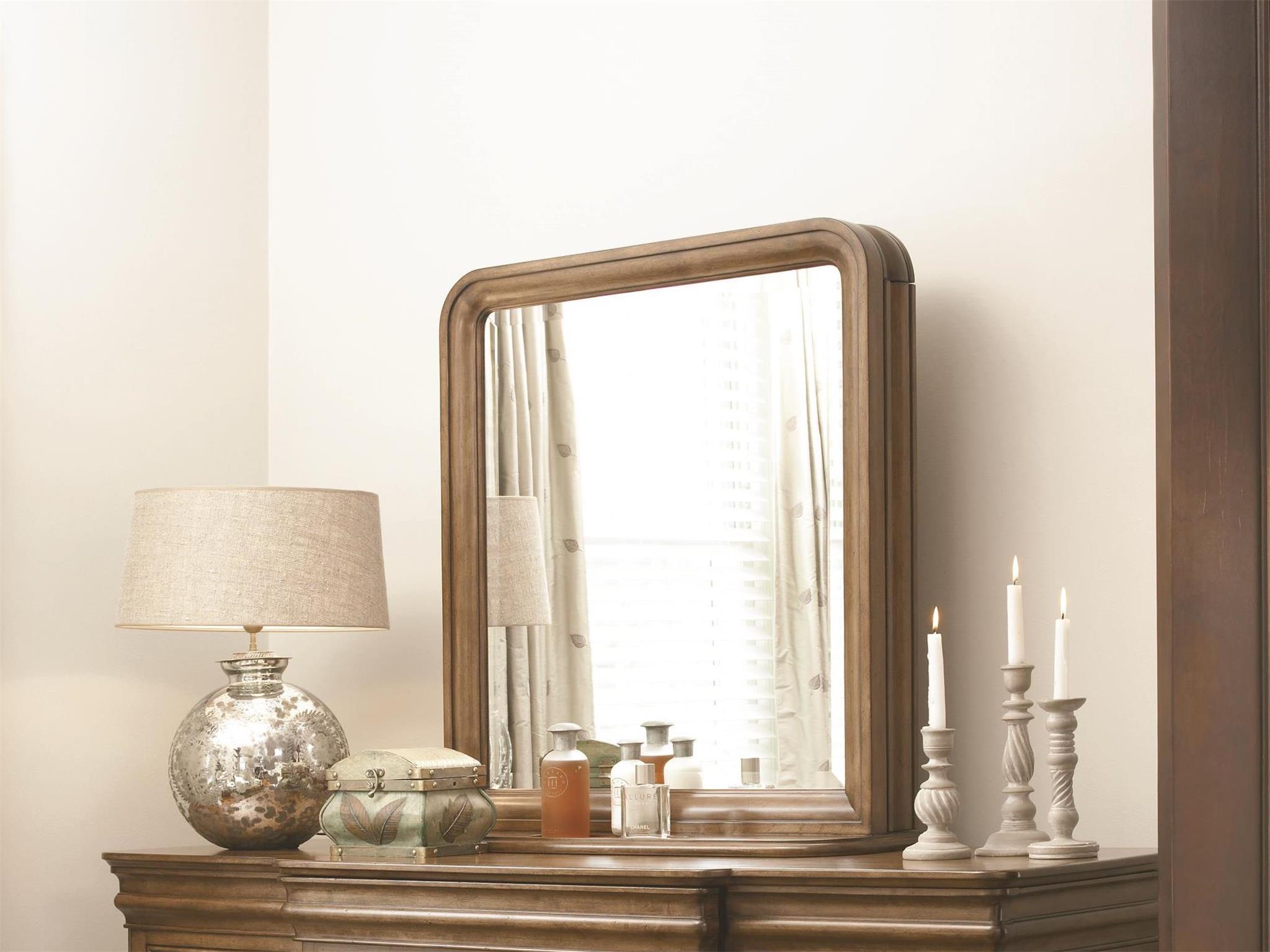 Vertical Storage Mirror