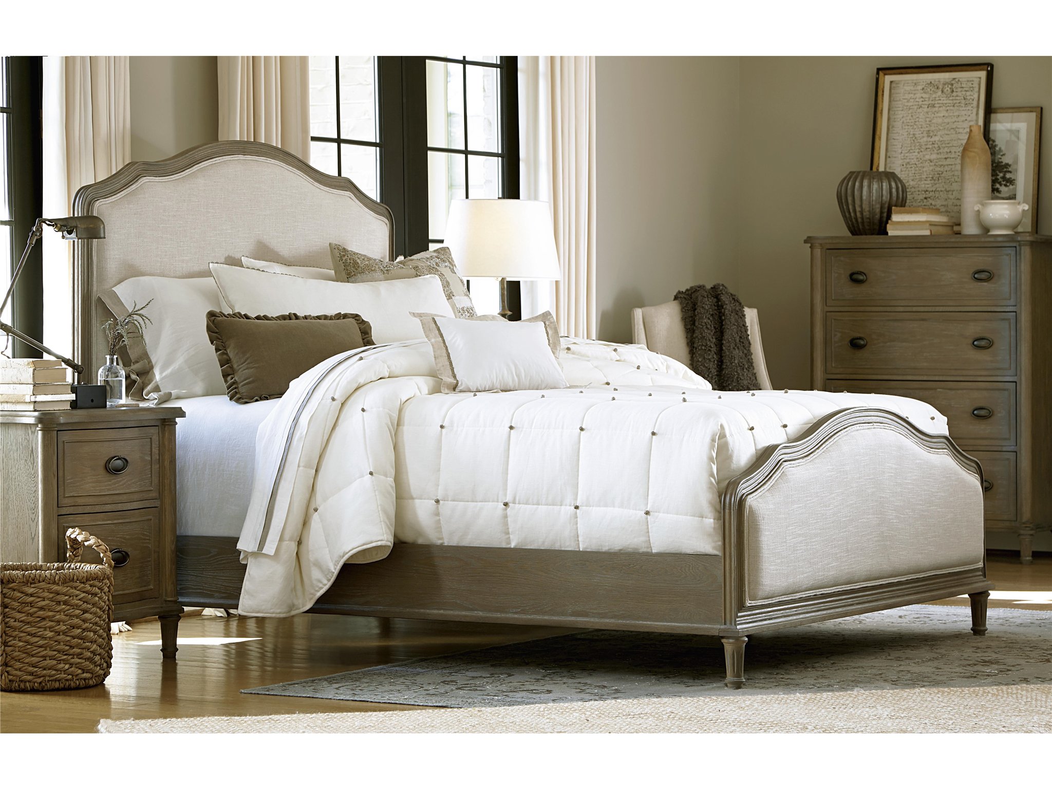 Universal Furniture | Curated | Devon Bed (King)
