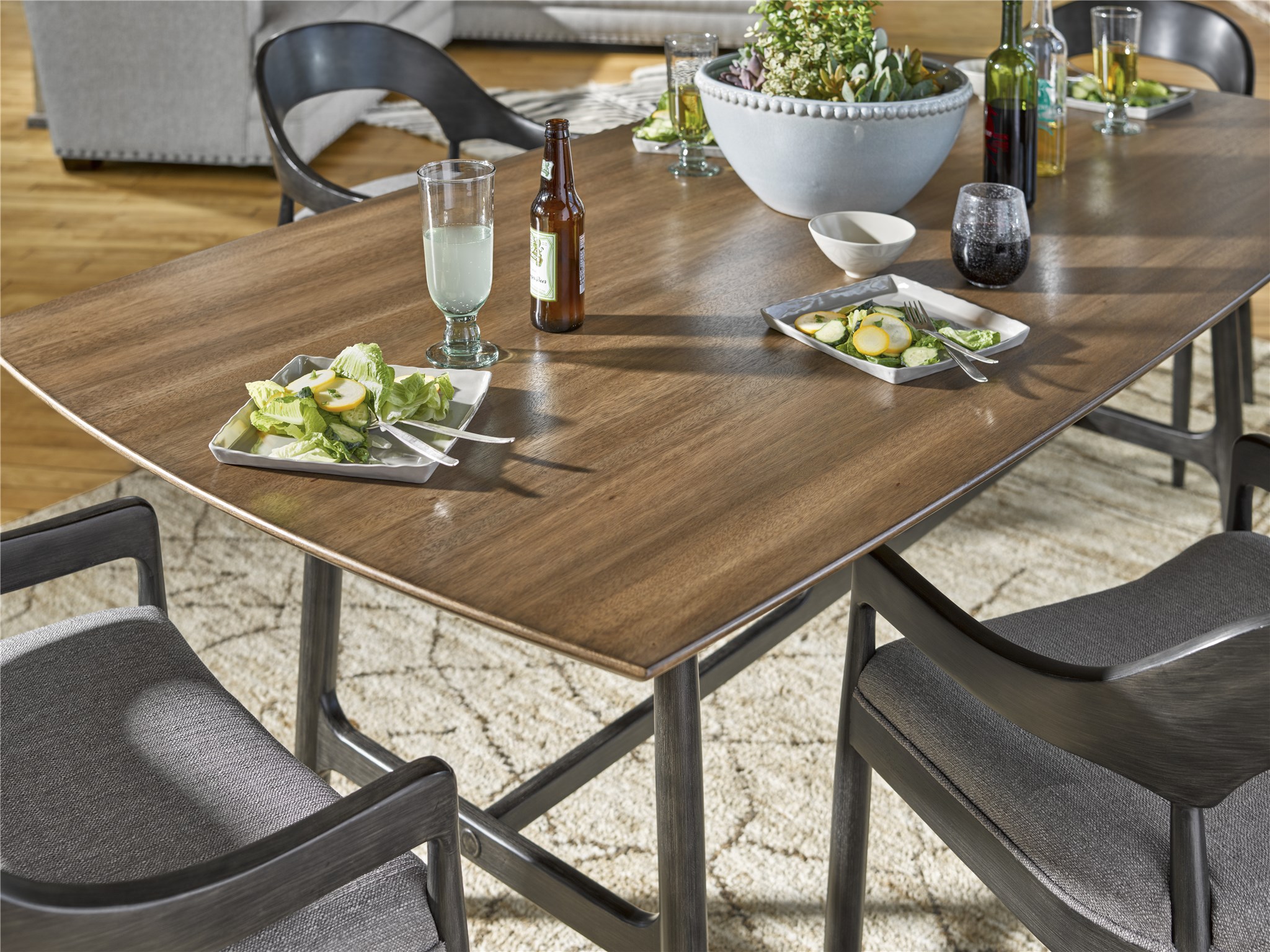 Universal Furniture Curated Ingram Table