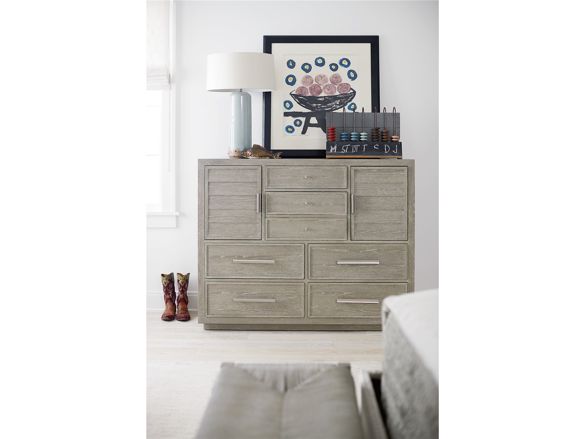 Zephyr Dressing Chest