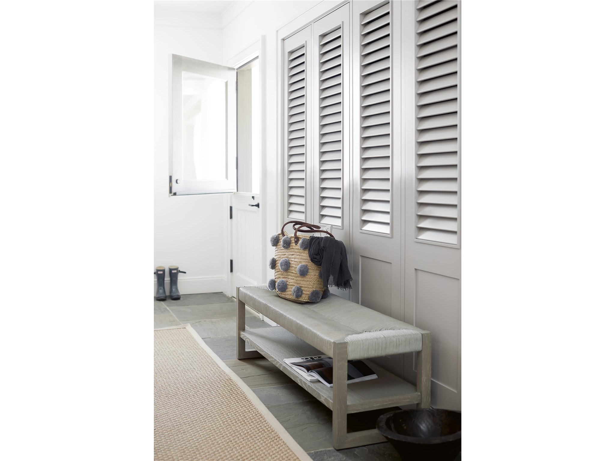 Zephyr Bed End Bench | Universal Furniture Bed benches with storage help to reduce clutter for an organized, neat and clean bedroom.