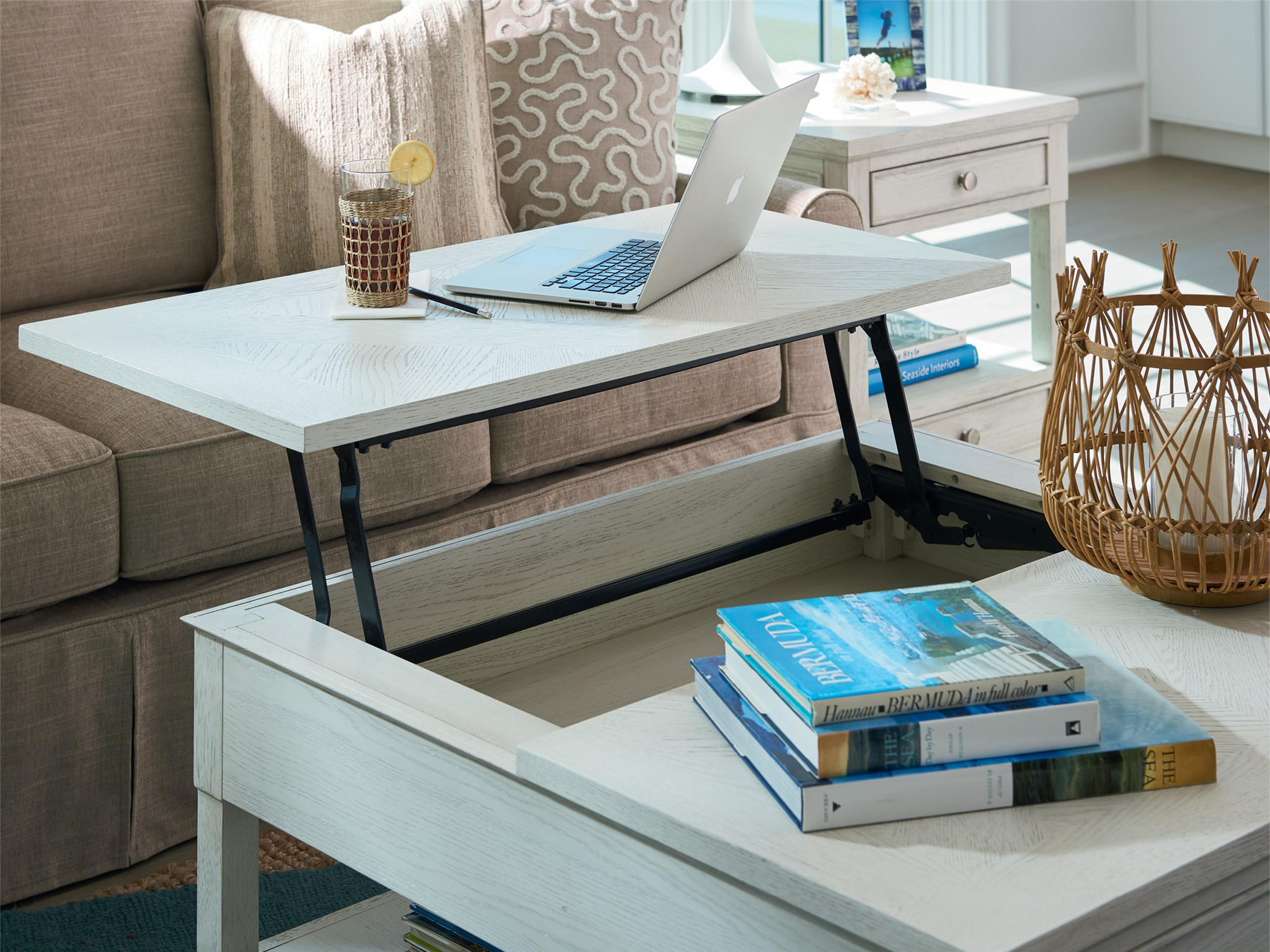 Topsail Lifttop Table