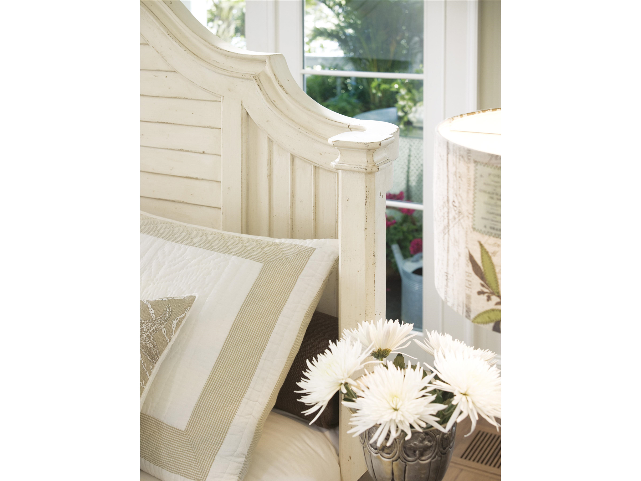 Paula Deen Home Steel Magnolia Queen Bed Universal Furniture