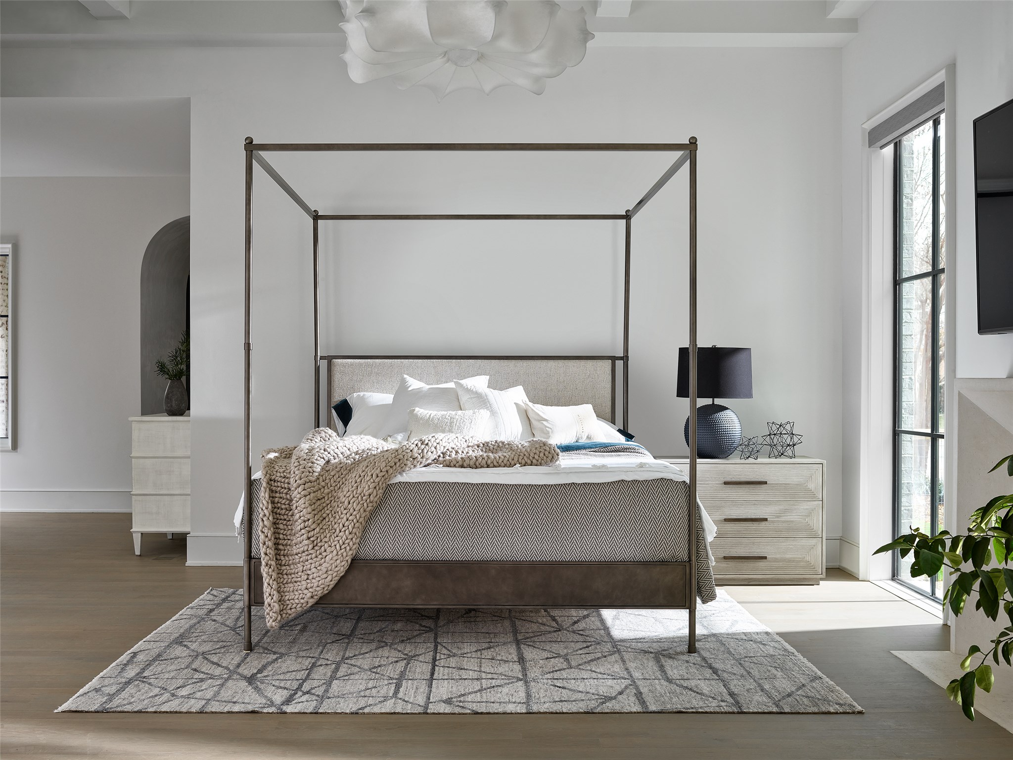 Modern Farmhouse Kent King Bed | Universal Furniture