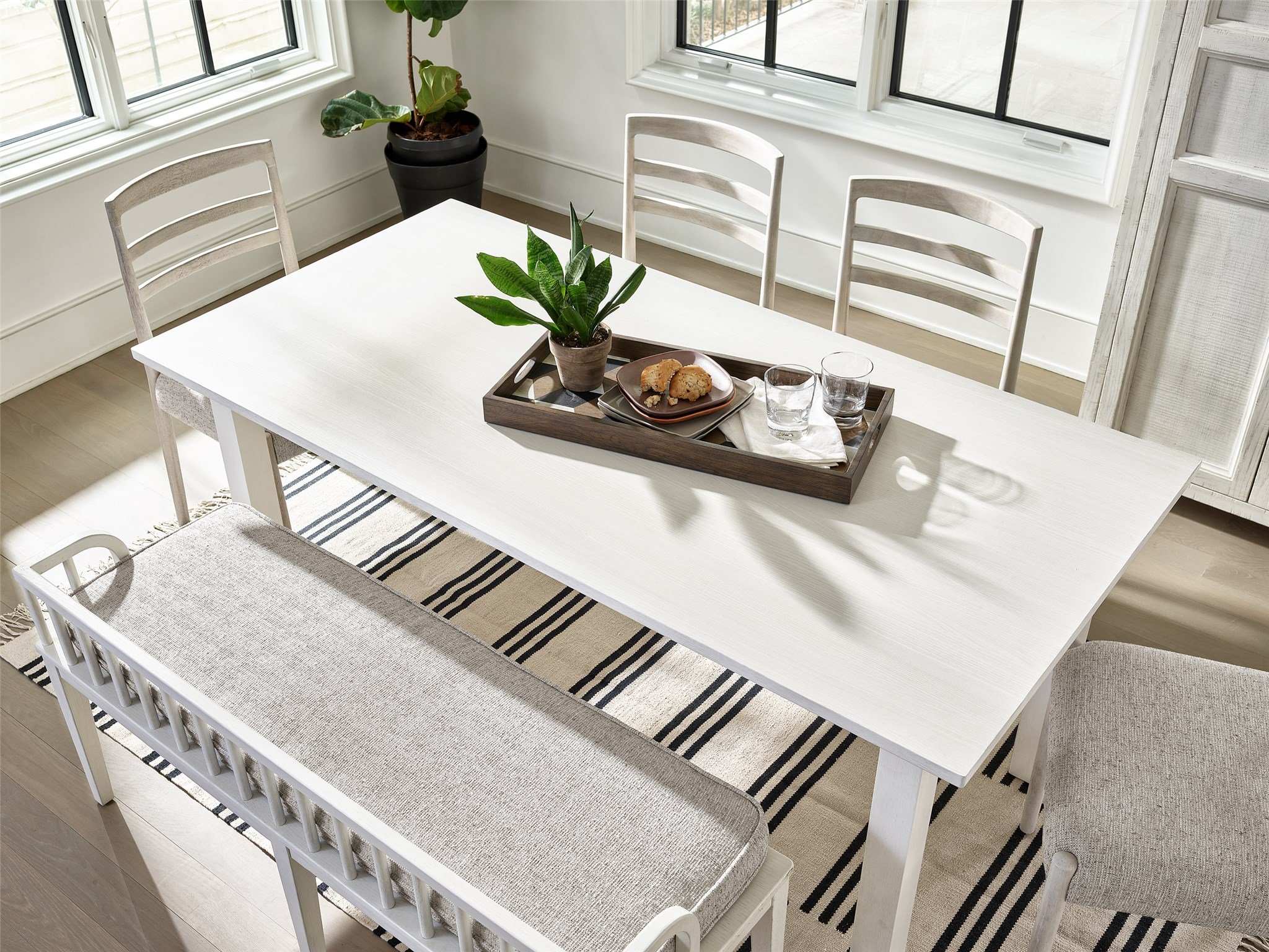 bench seating dining room