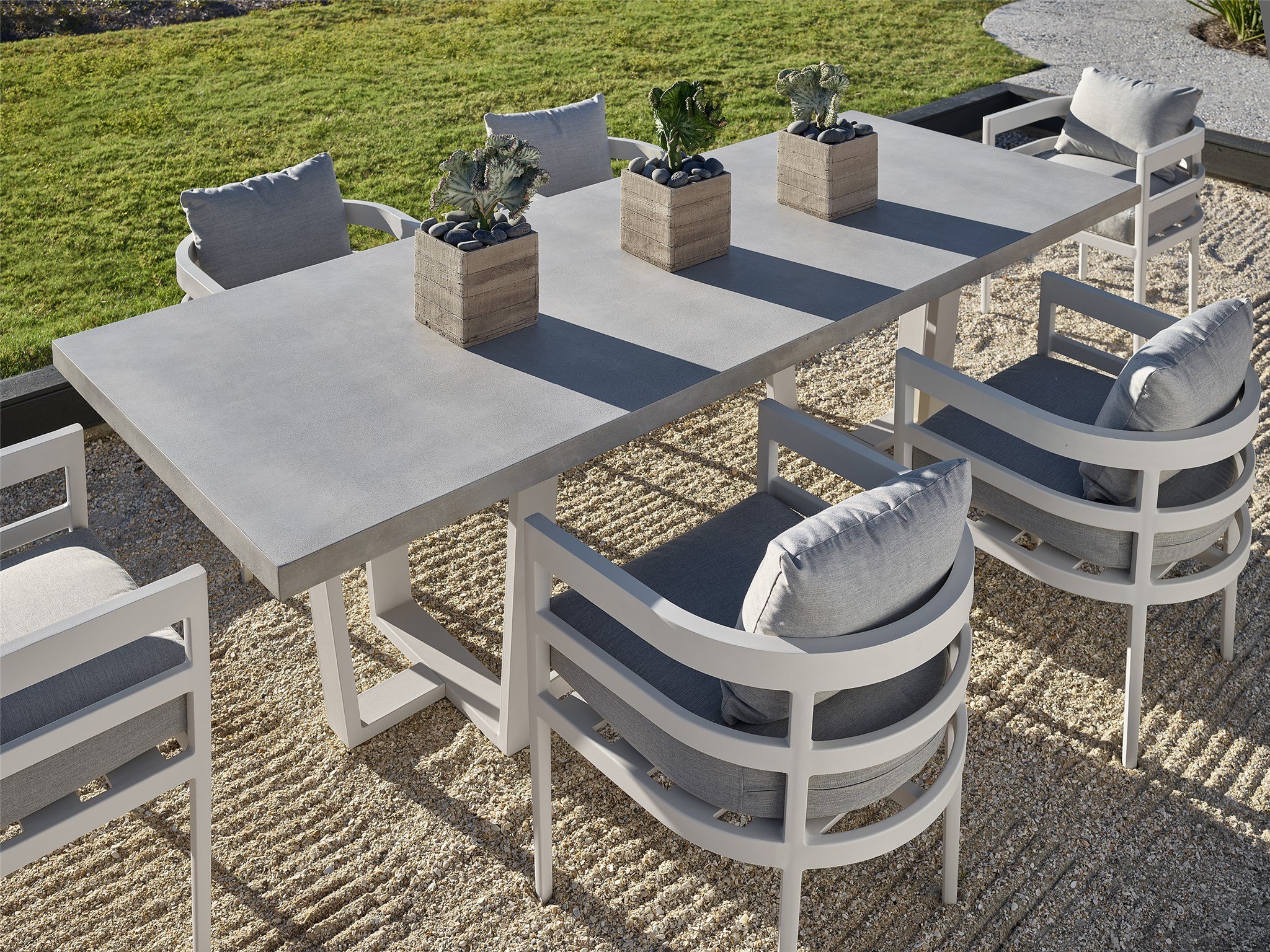 beach decor dining room tables