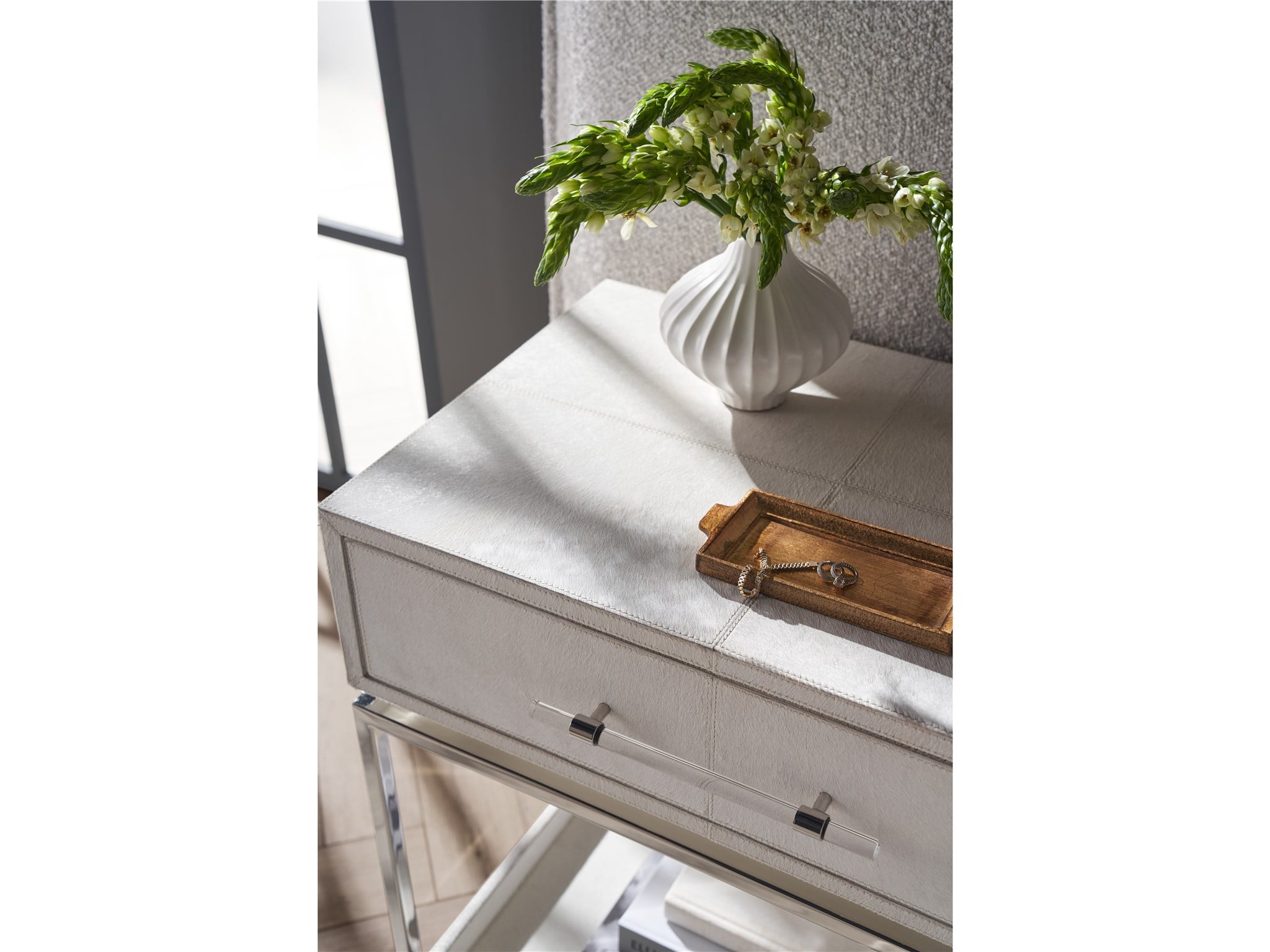 Modern Lyra Nightstand | Universal Furniture