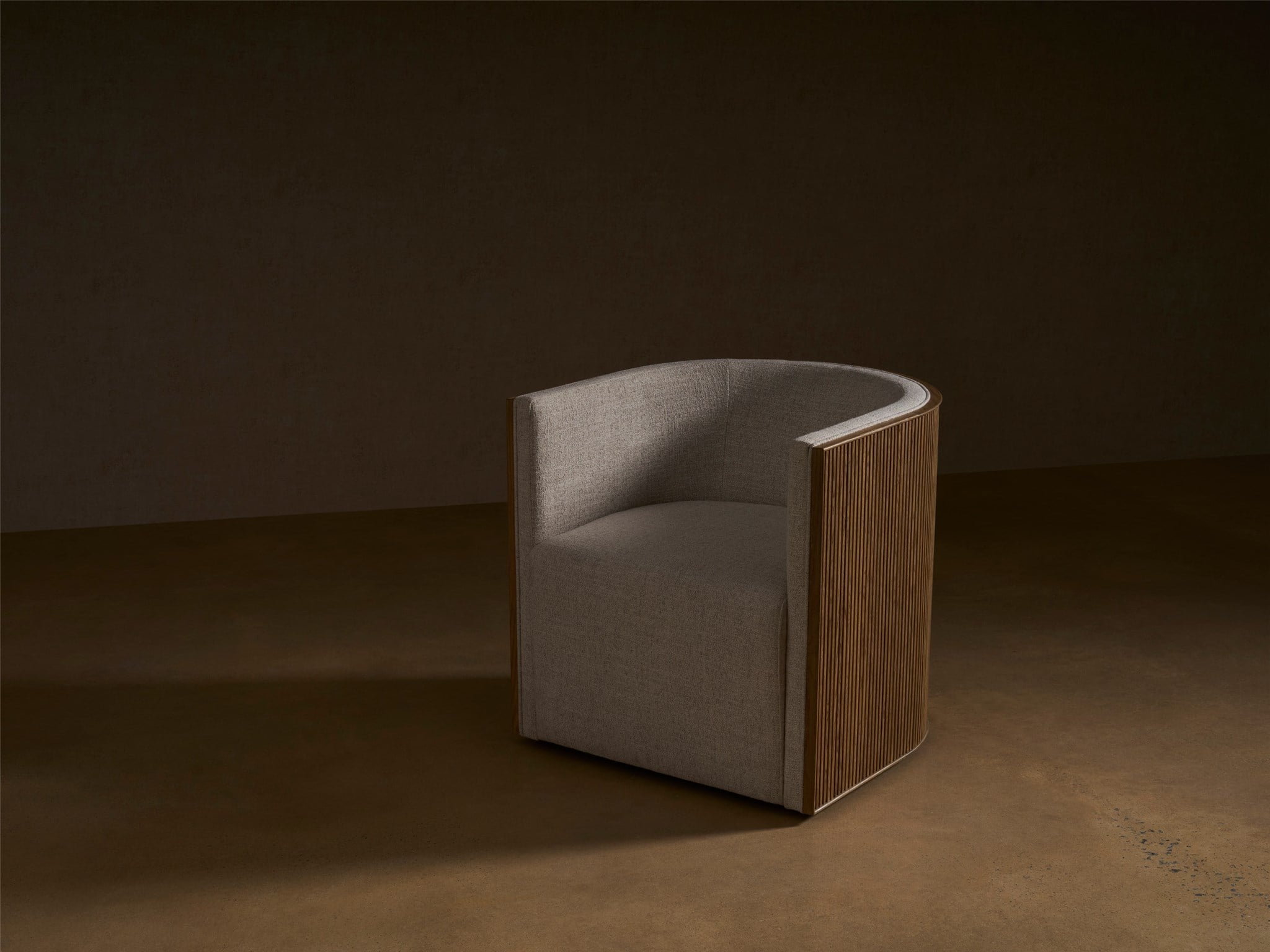 Avaline Tanner Swivel Chair | Universal Furniture