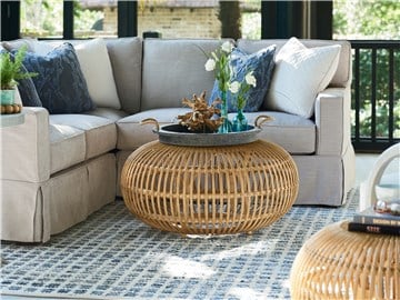 Small shop rattan table