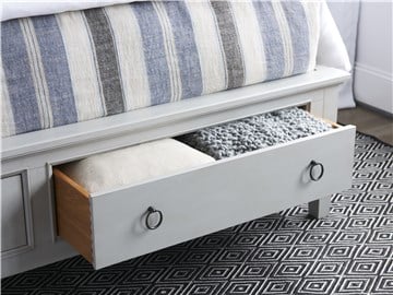 Thumbnail Storage Queen Bed