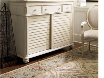 Universal Furniture Paula Deen Home Steel Magnolia Queen Bed You May Also Like Steel Magnolia