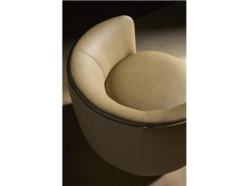 Thumbnail Deke Swivel Chair 1