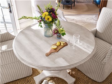 Thumbnail Ansen Round Dining Table