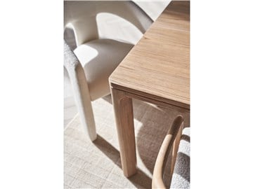 Thumbnail Malone Dining Table