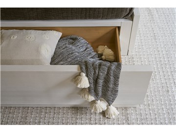 Thumbnail Shoreline Panel Storage Bed King 3