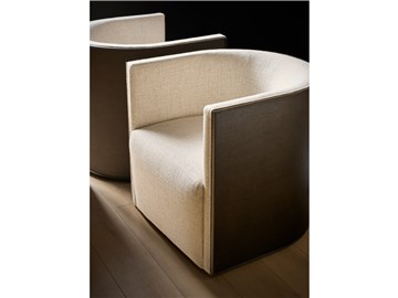 Thumbnail Sutton Swivel Chair 1