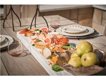 Thumbnail Saratoga Rectangle Dining Table 3